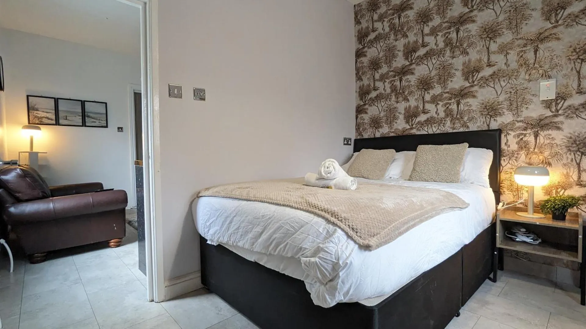 Inner-City Apartments - Basic Amenites Cardiff Storbritannien