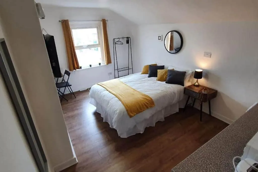 Inner-City Apartments - Basic Amenites Cardiff